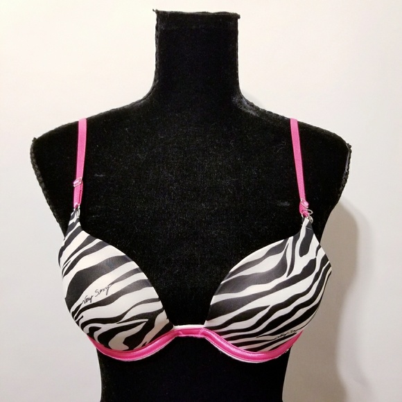 Victoria's Secret Other - Victoria's Secret push up bra padded 34B